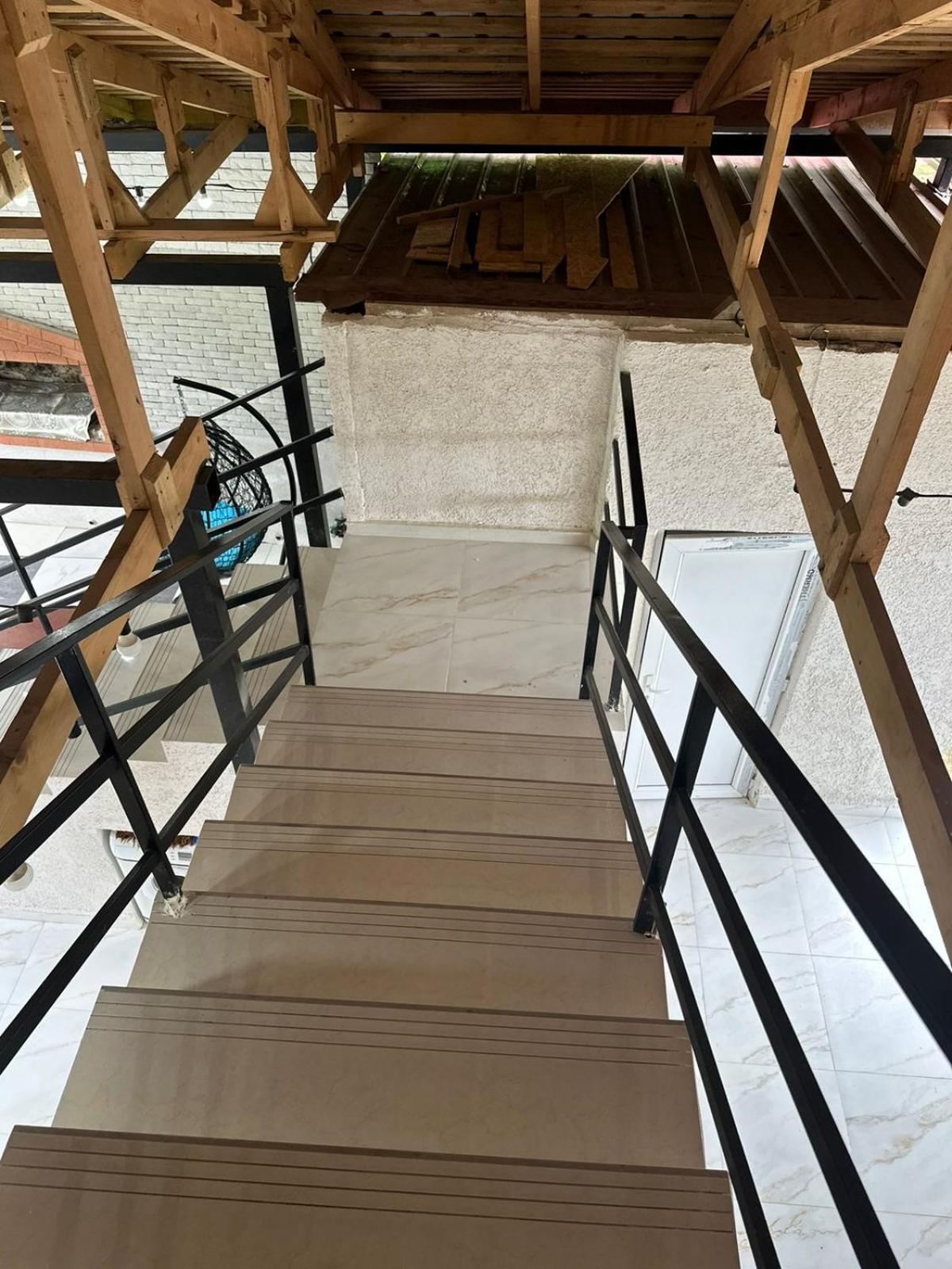בית הארחה מחינג'אורי 	Shamil House מראה חיצוני תמונה